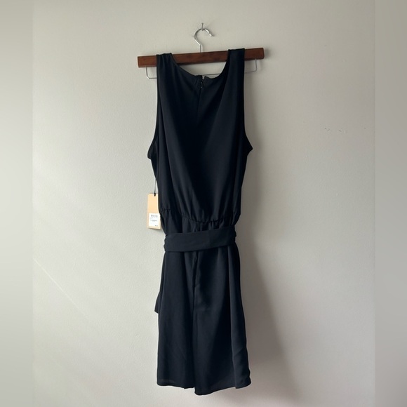 NWT Halogen black sleeveless romper size L - Picture 9 of 9
